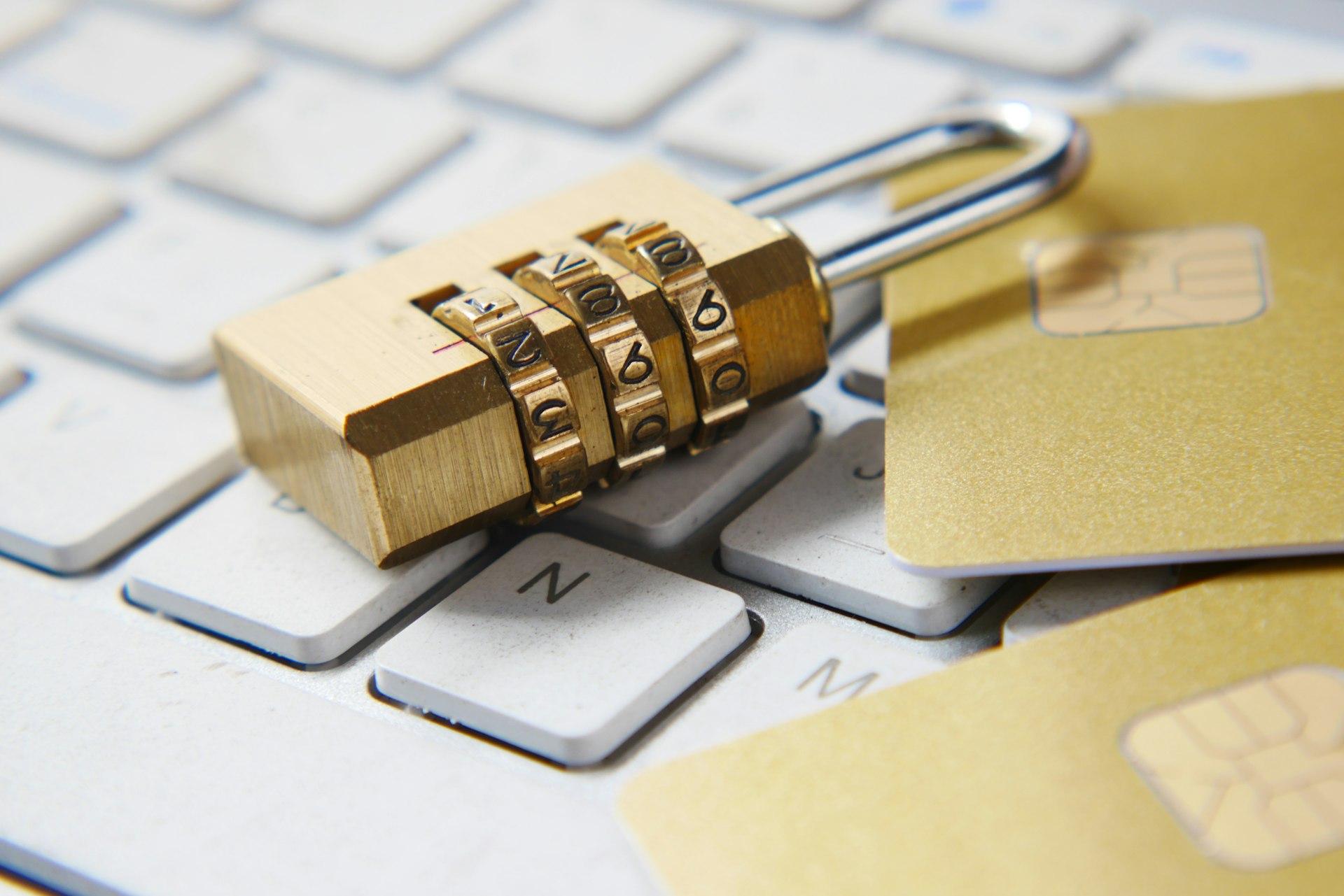 GDPR veri koruma ve kilit | Webify